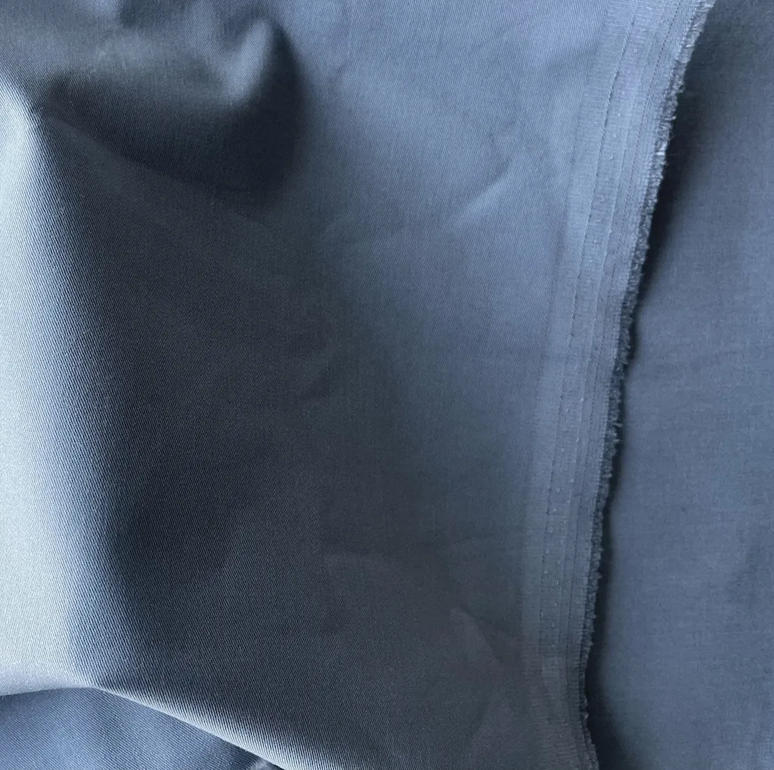 Mid-Weight Rain Cloud Grey Stretch Cotton Twill (Made in Japan)