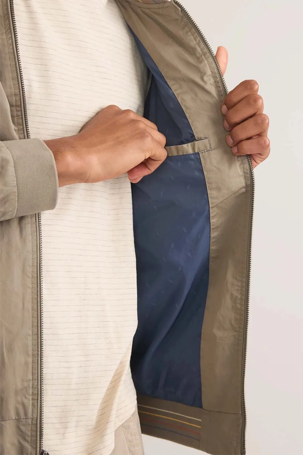 ROSSLAND WAX CANVAS BOMBER Vetiver